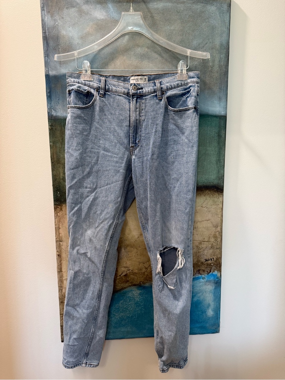 Abercrombie & Fitch Light Blue Straight Leg Jeans with Knee Rip 30L/10